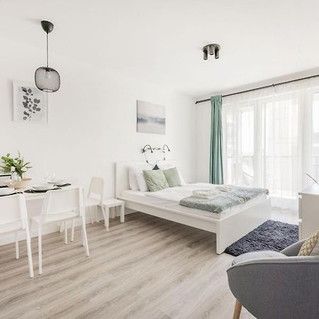 Modern Riverfront Apartment With Free Parking Budapeszt Zewnętrze zdjęcie